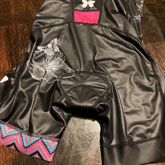 ππ²β’ ππ
π Betty Designs x BADDIE VIBESππ
π - Picture 14 of 16